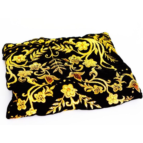 Broderie noire (Tariza Noir)